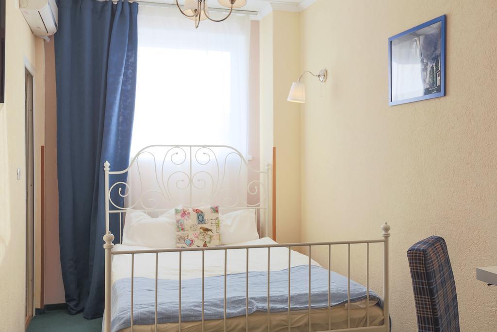 Artmotel & Bistro Haţeg Værelse billede