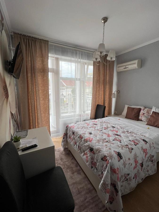 Artmotel & Bistro Haţeg Eksteriør billede