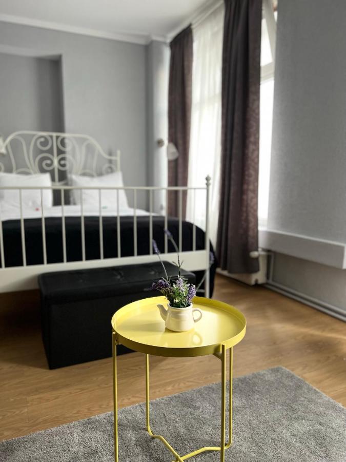 Artmotel & Bistro Haţeg Eksteriør billede